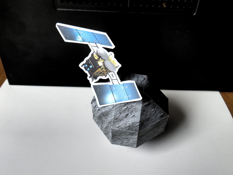 Papercraft asteroid Ryugu and Hayabusa2 photo 1